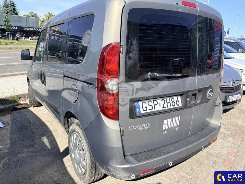 Opel Combo D (2011-2018) 2016