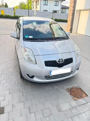 Toyota Yaris II (2005-2011) 1.3 Luna 2006