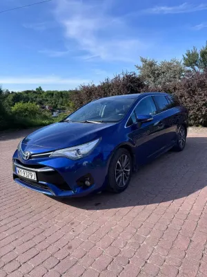 Toyota Avensis III (2009-) 2.0 D-4D Premium 2016