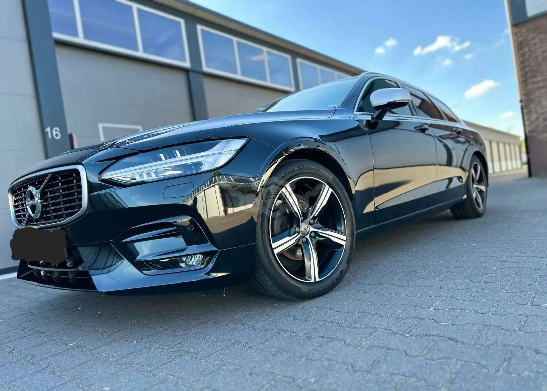 Volvo V90 D4 R-Design 2017