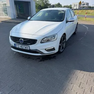 Volvo S60 II (2010-) D4 Drive-E Summum 2015