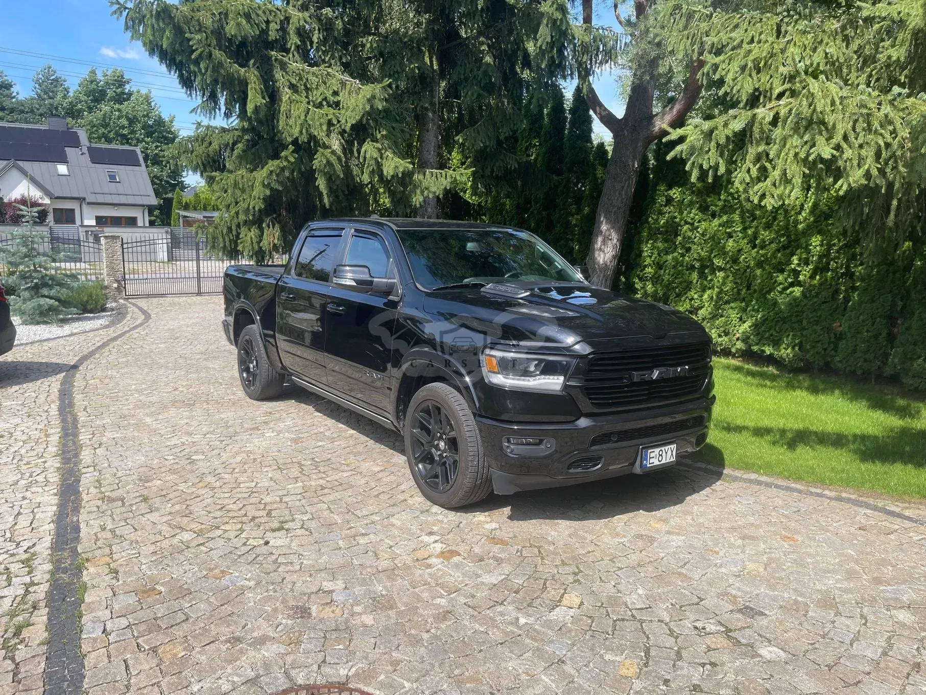 RAM 1500 5.7 Crew Cab Longbed Laramie Black 2019