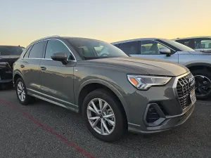 Audi Q3 II (2018- ) 45 TFSI Quattro S tronic S line 2024