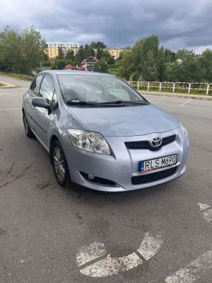 Toyota Auris I (2006-2012) 1.4 D-4D Premium 2008