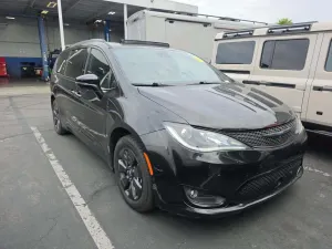 Chrysler Pacifica 2020