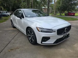 Volvo S60 III (2018-) B5 B AWD Plus Dark 2023