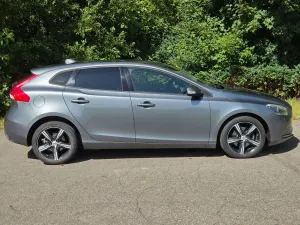Volvo V40 II (2012-) D2 Momentum 2014