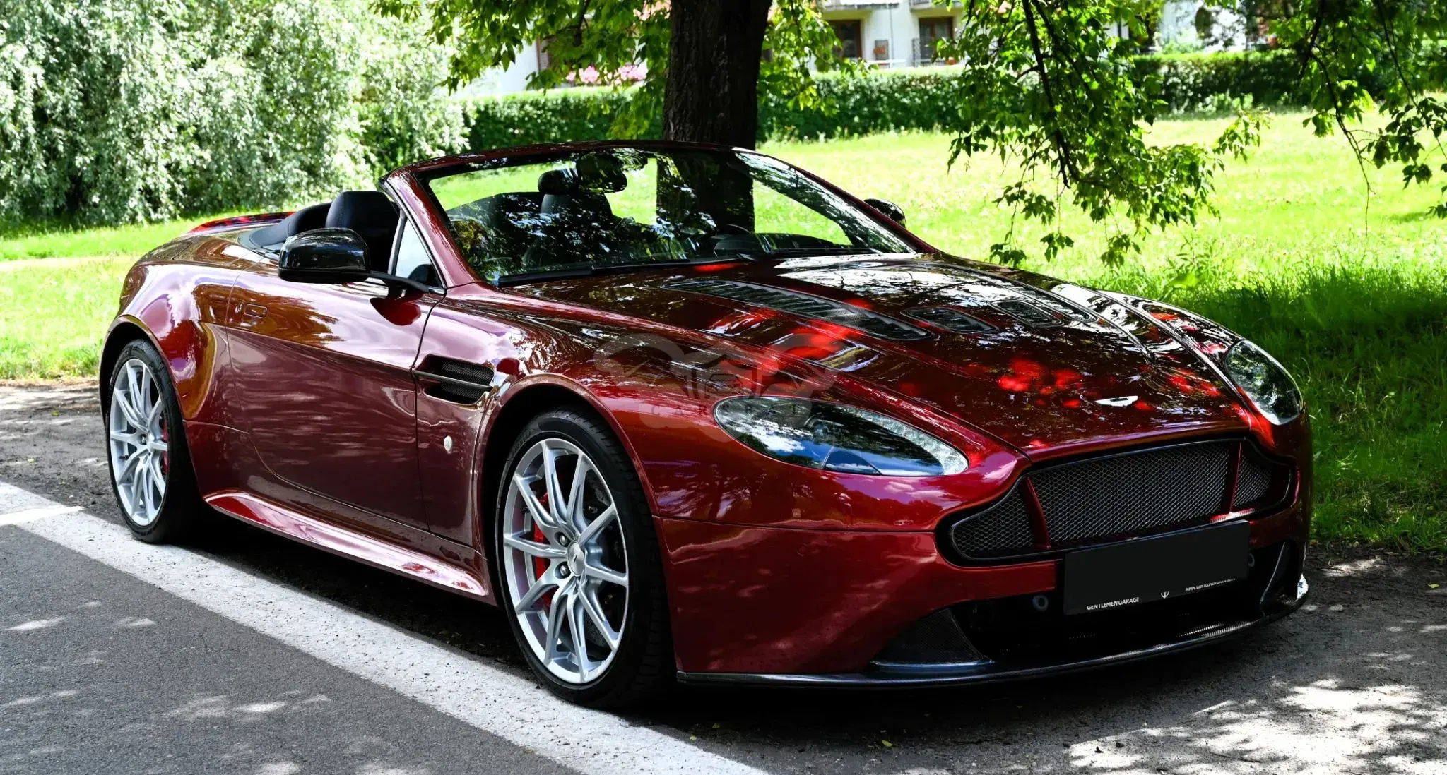 Aston Martin Vantage 2015