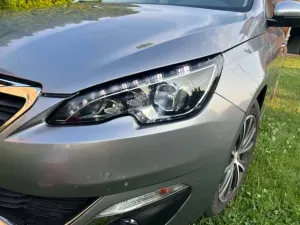 Peugeot 308 T9 (2014-2021) PureTech 130 GPF EAT8 Stop & Start Allure 2015