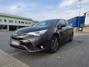 Toyota Avensis III (2009-) 2.0 D-4D Premium 2015
