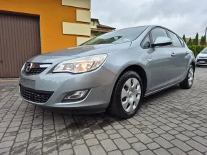 Opel Astra J (2009-2019) 1.6 Edition 2010