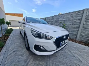 Hyundai i30 III (2017-) 1.6 D Classic + 2020