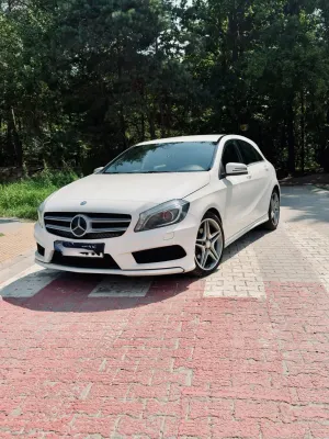 Mercedes-Benz A W176 (2012-) 180 7G-DCT AMG Line 2014