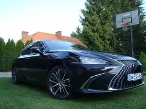 Lexus ES 300h Prestige 2023