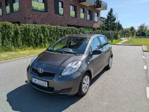 Toyota Yaris II (2005-2011) 1.33 Luna 2009