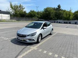 Opel Astra K (2015-2021) 1.4 T Enjoy 2017