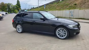BMW 3 Series E90/E91/E92/E93 (2005-2012) 320d 2009
