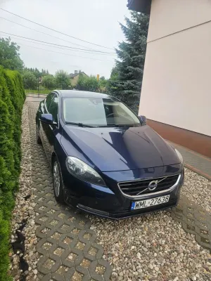 Volvo V40 II (2012-) D2 Momentum 2013