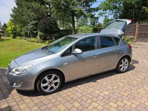 Opel Astra J (2009-2019) 1.6 Enjoy 2010