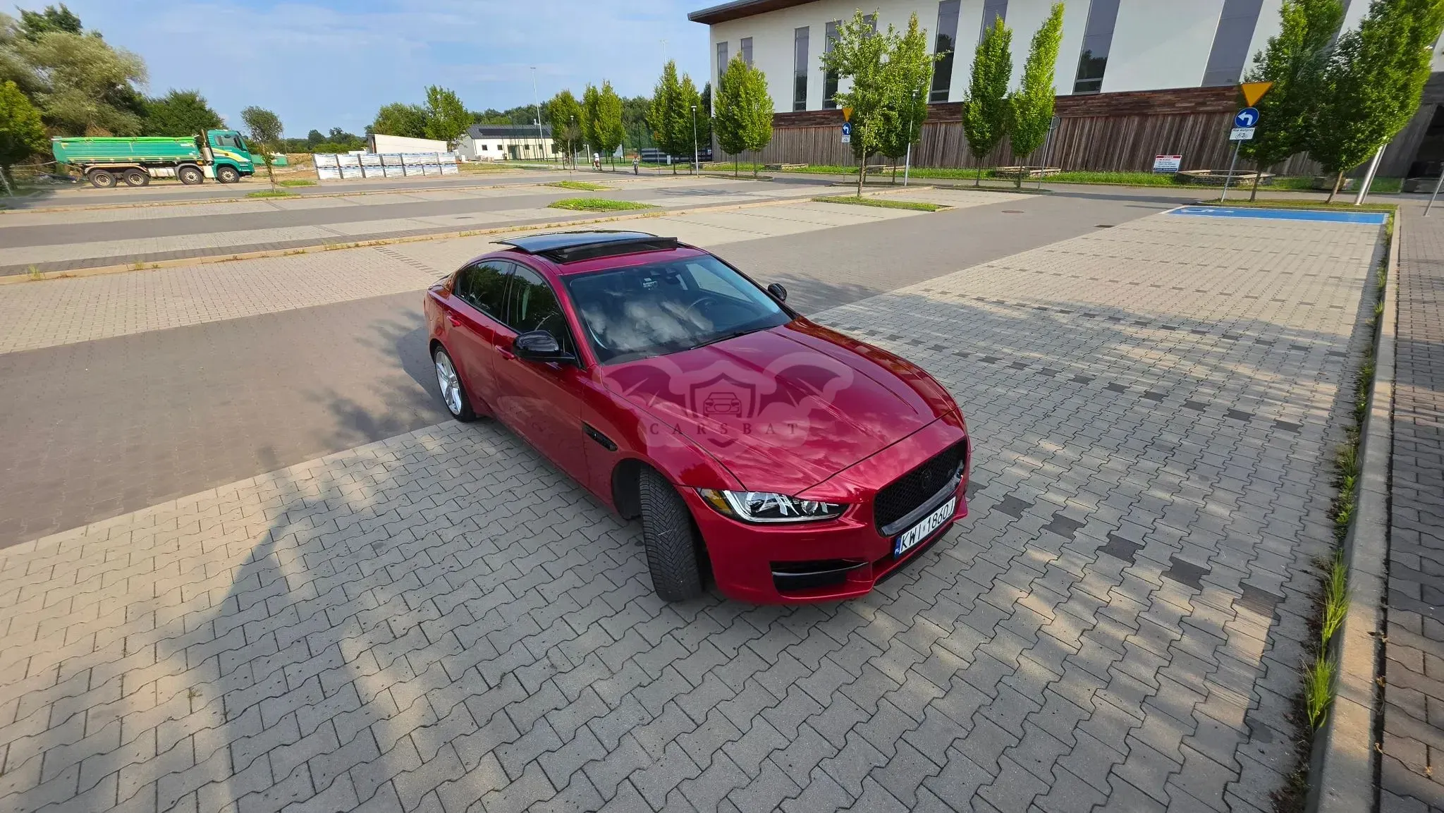 Jaguar XE 2016