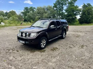 Nissan Navara 2.5 D LE Long EU5 2011