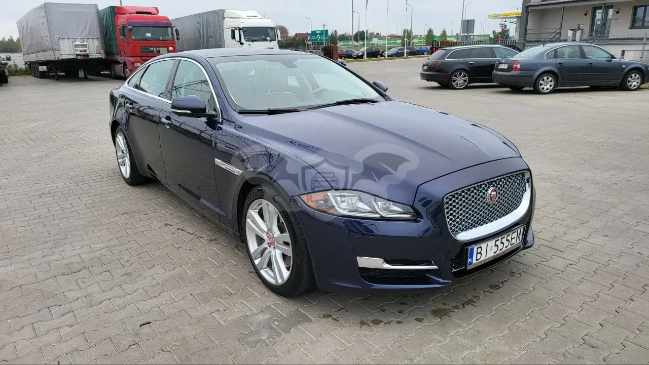 Jaguar XJ X351 (2009-) 3.0 T AWD Portfolio 2016