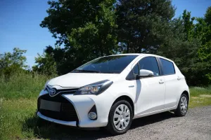 Toyota Yaris III (2011-2019) Hybrid 100 Premium EU6 2015
