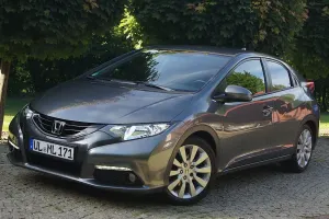 Honda Civic IX (2011-2017) 1.4 i-VTEC Sport 2013