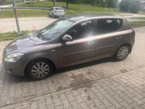 Kia Ceed I (2006-2012) 1.6 Crdi Comfort + 2007