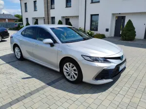Toyota Camry 2.5 Hybrid Comfort CVT 2021