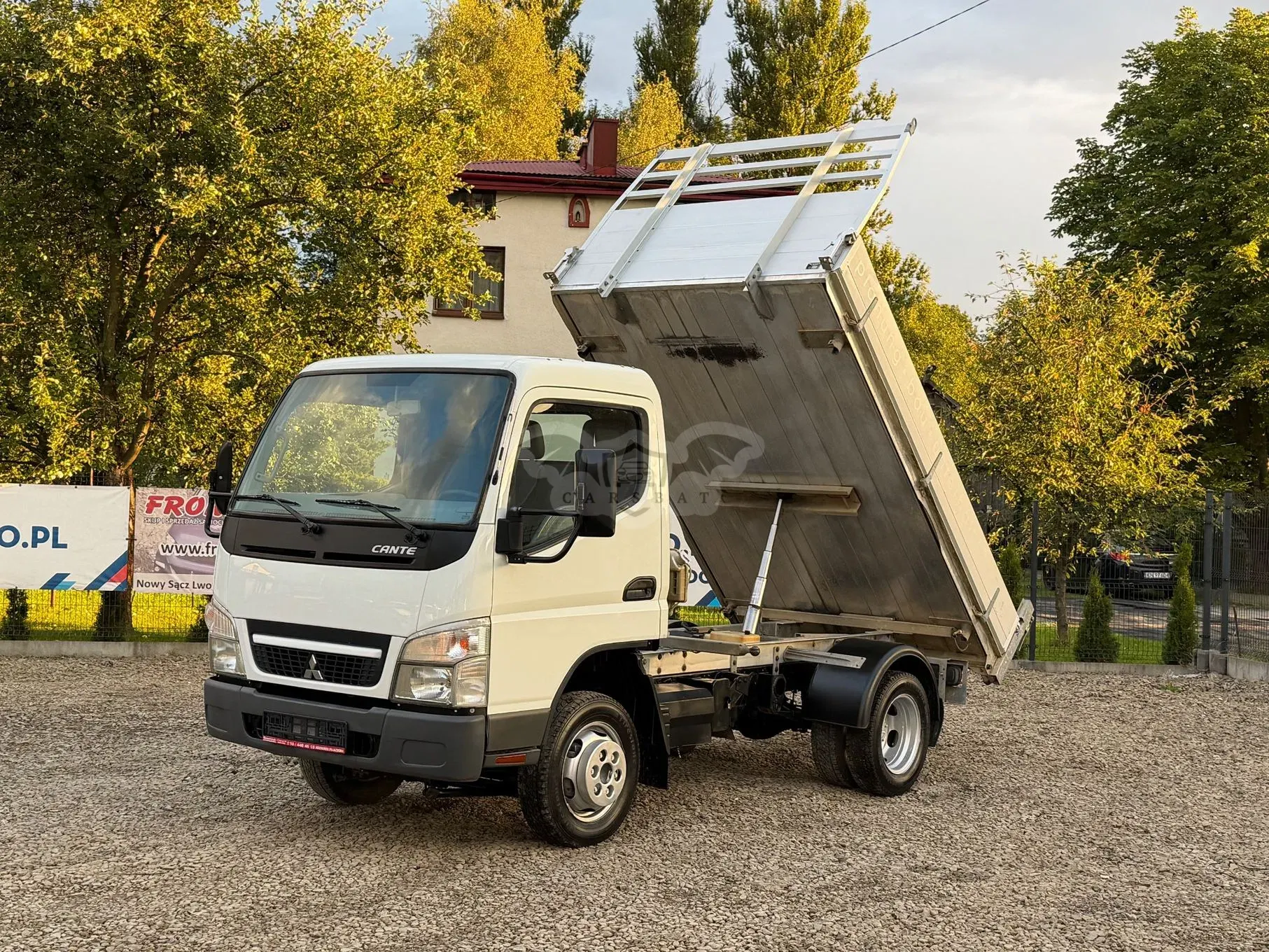 Mitsubishi Fuso Canter 2011