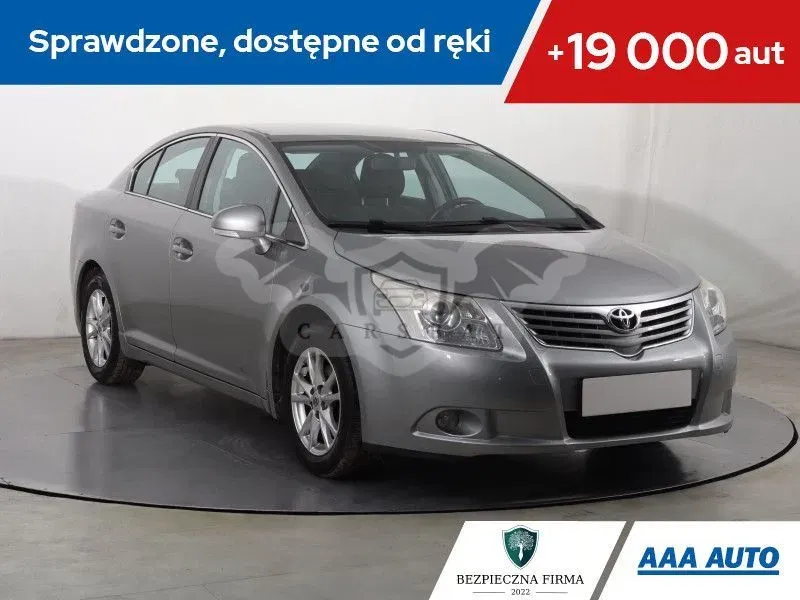 Toyota Avensis III (2009-) 2011
