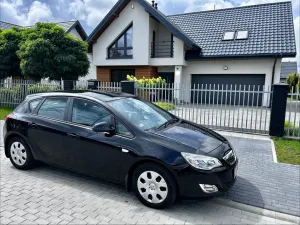 Opel Astra J (2009-2019) 1.6 Enjoy 2010