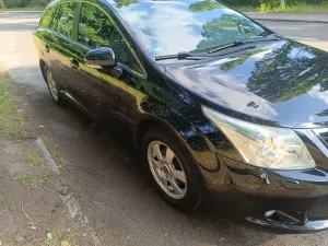 Toyota Avensis III (2009-) 1.8 Luna EU5 2012