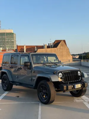 Jeep Wrangler III (2006-2018) 3.6 Unlim Sahara 2015