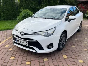 Toyota Avensis III (2009-) 2.0 D-4D Premium 2017