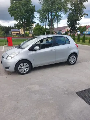 Toyota Yaris II (2005-2011) 1.33 Sol 2009