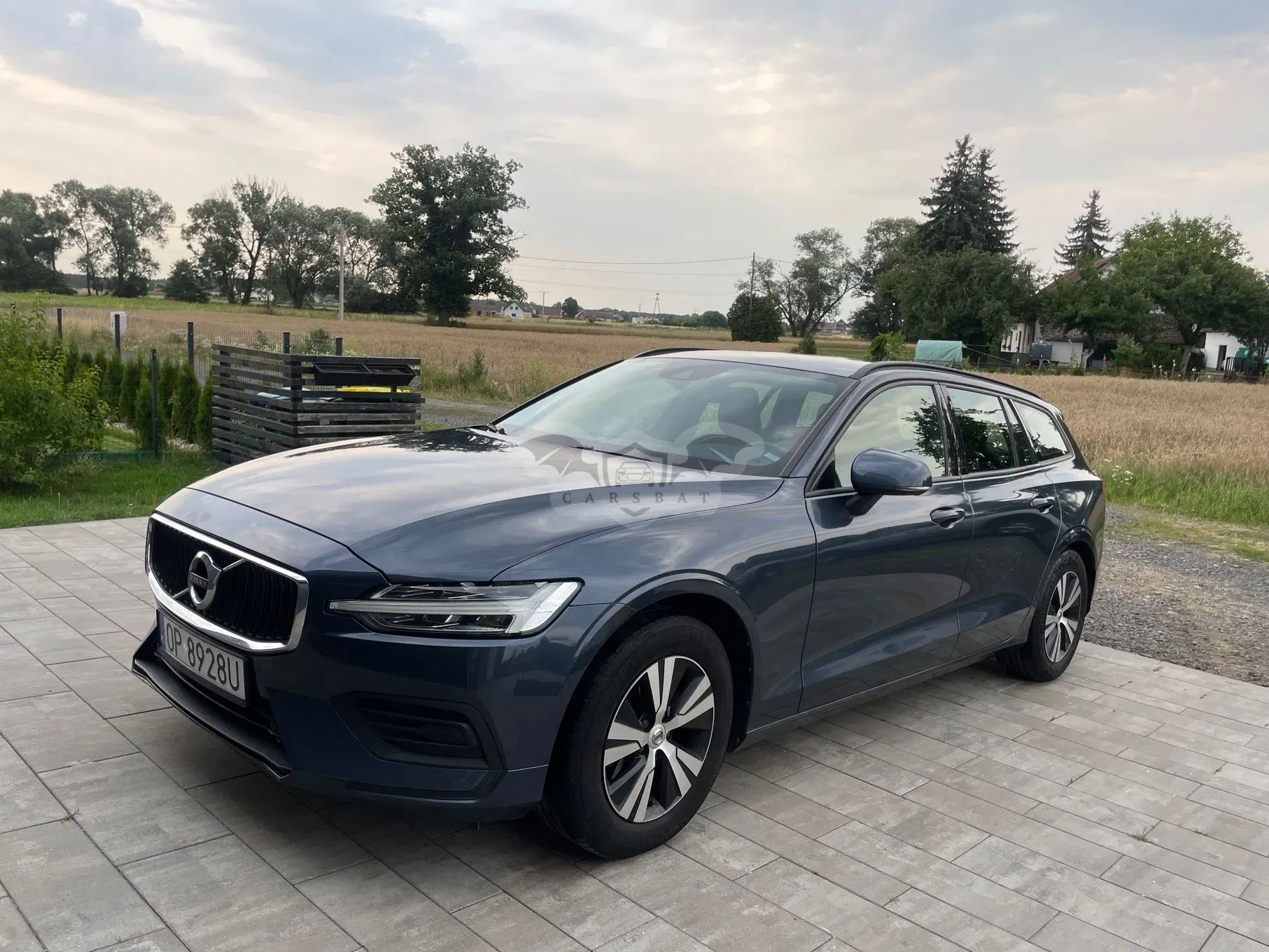 Volvo V60 II (2018- ) D3 Drive-E Momentum 2018