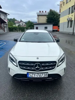 Mercedes-Benz GLA 200 7G-DCT 2017