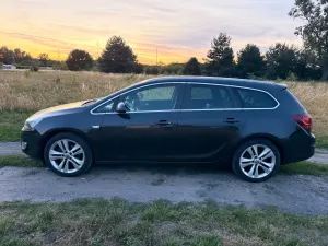 Opel Astra J (2009-2019) 1.7 CDTI Sport 2012