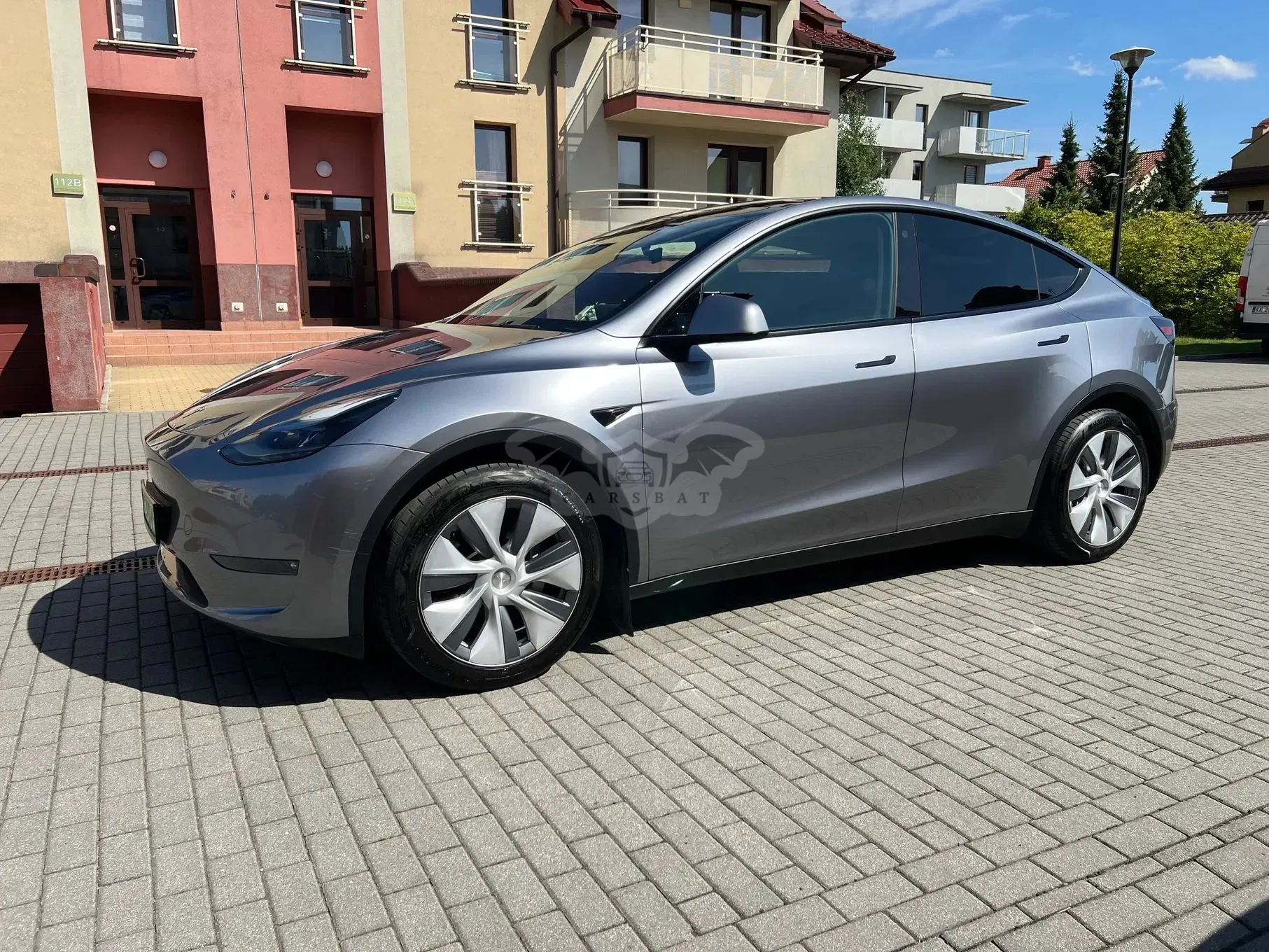 Tesla Model y 2023