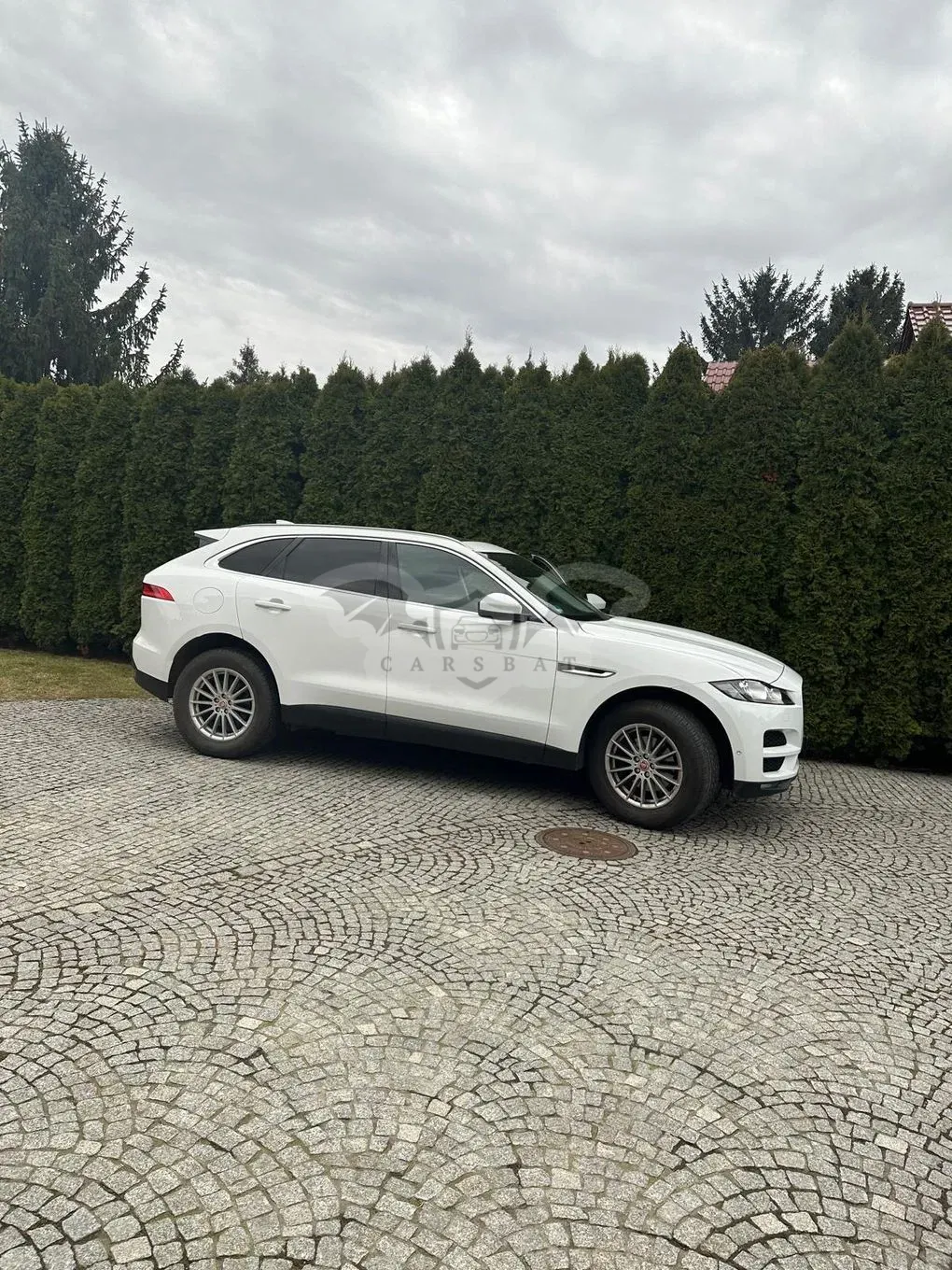 Jaguar F-Pace 2016