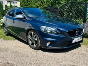 Volvo V40 II (2012-) D2 R-Design 2013