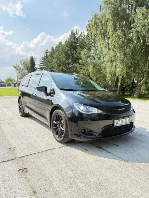 Chrysler Pacifica 2017