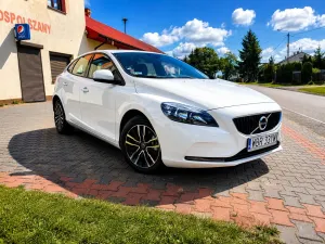 Volvo V40 II (2012-) D3 Drive-E Dynamic Edition 2017