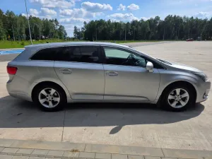 Toyota Avensis III (2009-) 2.0 D-4D Comfort 2013