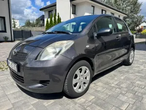Toyota Yaris II (2005-2011) 1.3 Luna A/C 2007