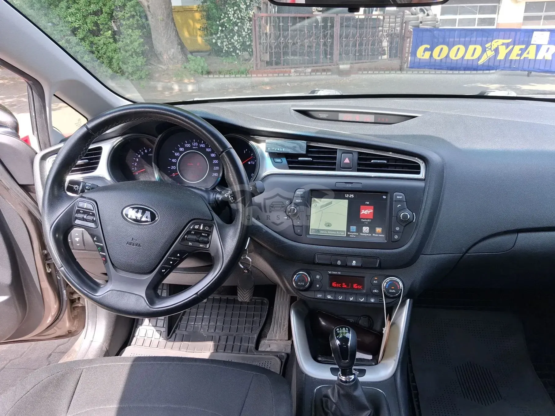 Kia Ceed II (2012-) 1.6 GDI M 2017