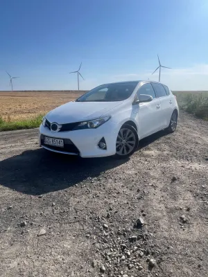 Toyota Auris II (2012-) 2013