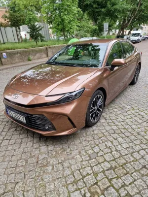 Toyota Camry 2.5 Hybrid Executive CVT 2024